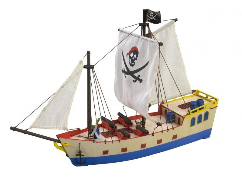 Собранная деревянная модель корабля Artesania Latina PIRATE SHIP BUILT - AL30509B