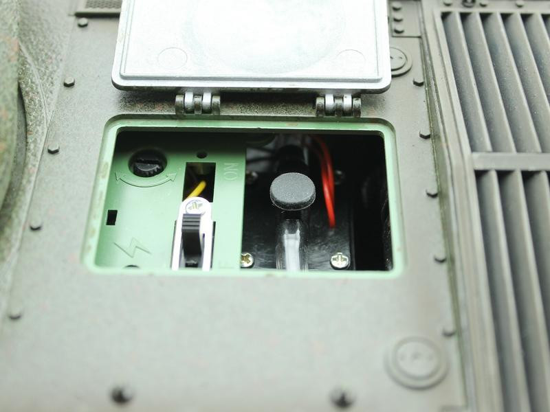 Радиоуправляемый танк Taigen ИС-2 модель 1944, СССР, зеленый, деревянная коробка RTR масштаб 1:16 2.4G - TG3928-1G-BOX