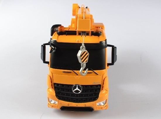 Радиоуправляемый автокран Mercedes-Benz Actros масштаб 1:20 - E526-003