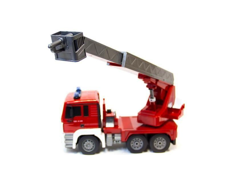 Радиоуправляемая пожарная машина Double Eagle масштаб 1:20 2.4GHz - E517-003