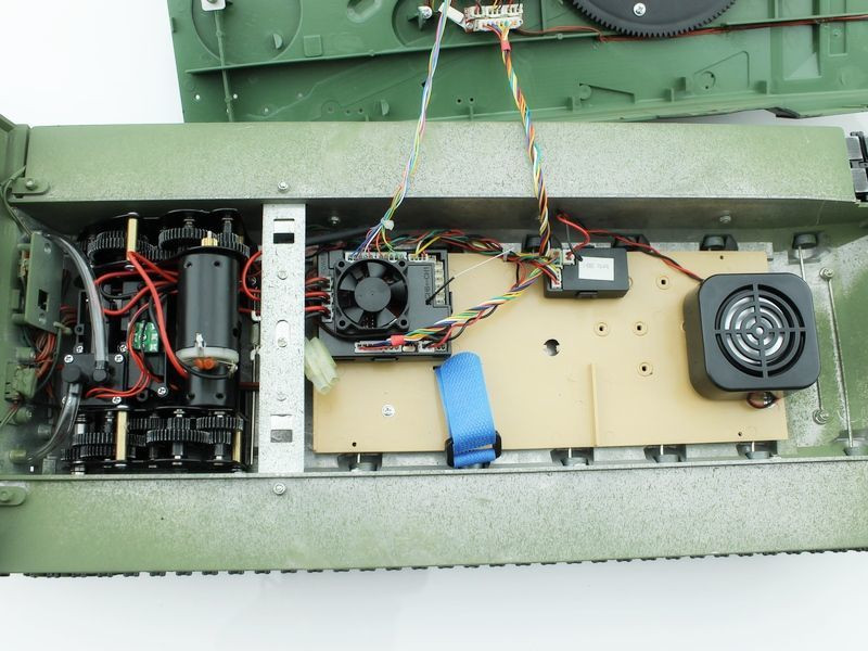 Радиоуправляемый танк Taigen Leopard 2 A6 САМО RTR масштаб 1:16 2.4G - TG3889-1B-CM