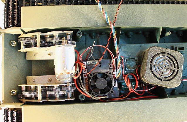 Радиоуправляемый танк Taigen King Tiger HC Metal Edition масштаб 1:16 2.4G - TG3888-1HC