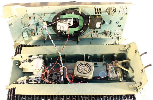 Радиоуправляемый танк Taigen King Tiger HC Metal Edition масштаб 1:16 2.4G - TG3888-1HC