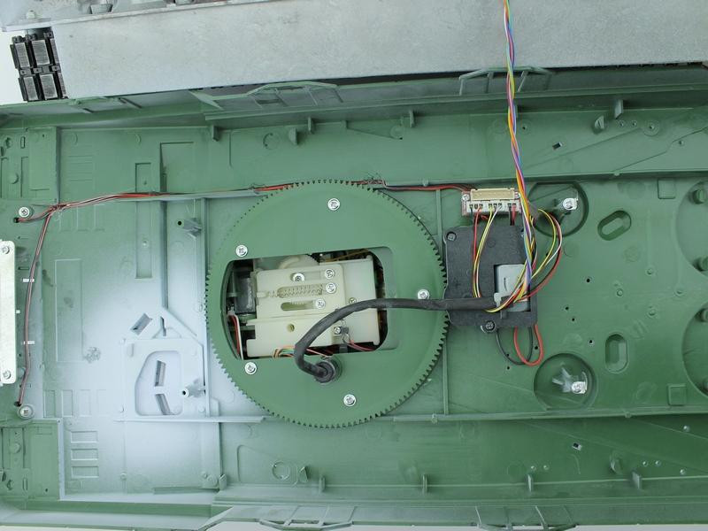 Радиоуправляемый танк Taigen Leopard 2 A6 UN RTR масштаб 1:16 2.4G - TG3889-1B-UN