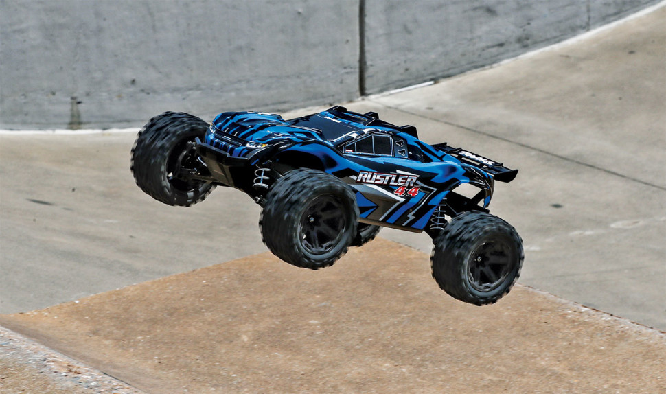 Радиоуправляемая трагги Traxxas Rustler 4X4 4WD RTR масштаб 1:10 2.4G - TRA67064-1-BL
