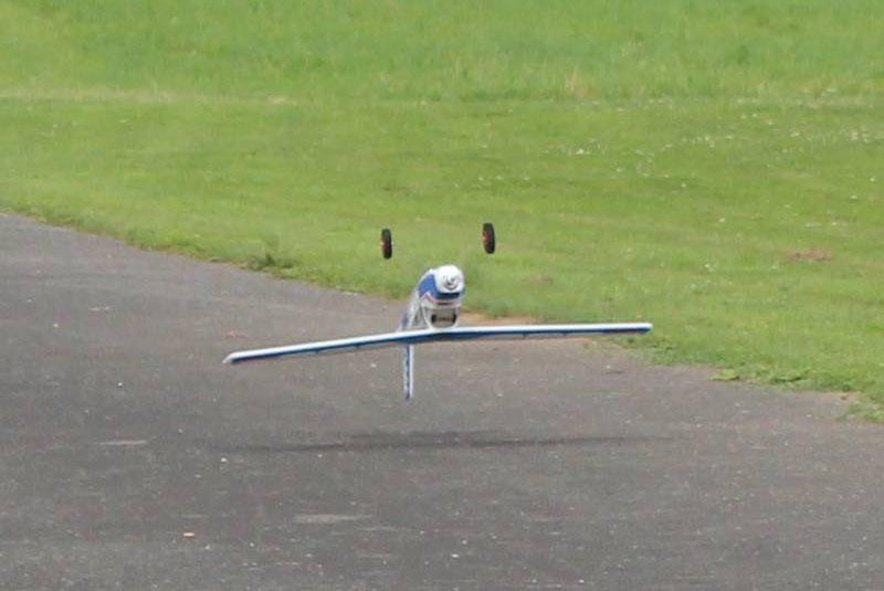 Радиоуправляемый самолет Multiplex RR FUNMAN PNP - MPX-264266