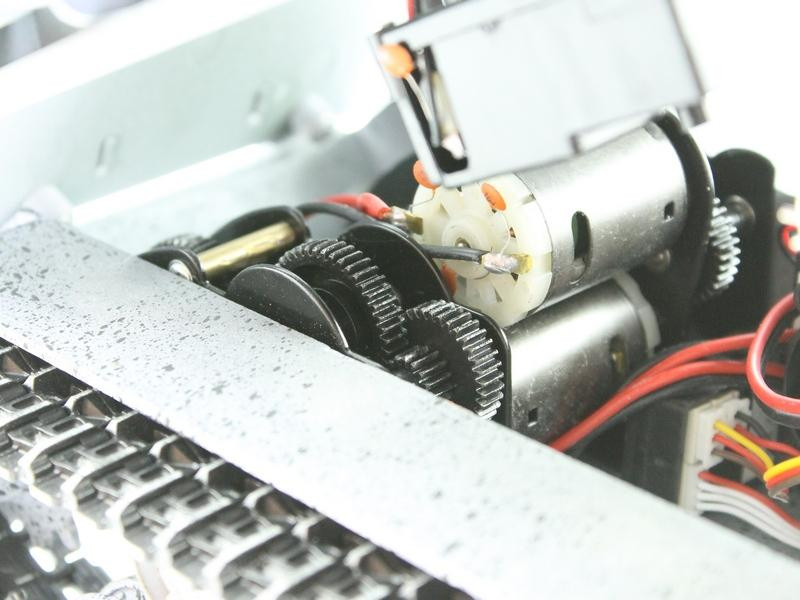 Радиоуправляемый танк Taigen ИС-2 модель 1944 (СССР) (для ИК танкового боя) (зимний) RTR масштаб 1:16 2.4G - TG3928-1S-IR